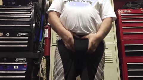 Big Balls Bareback: Cum Slapping Action!