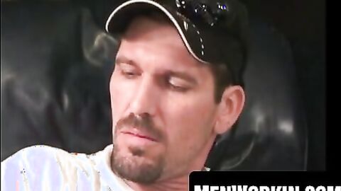 Horny mature amateur loves solo jerk time