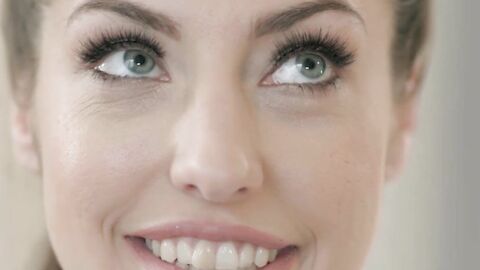 Blonde tranny Jenna Gargles pricked my awesome cunt until she cums