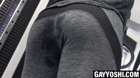 Japanese jock Yoshi Kawasaki trains ass with dildo in gym