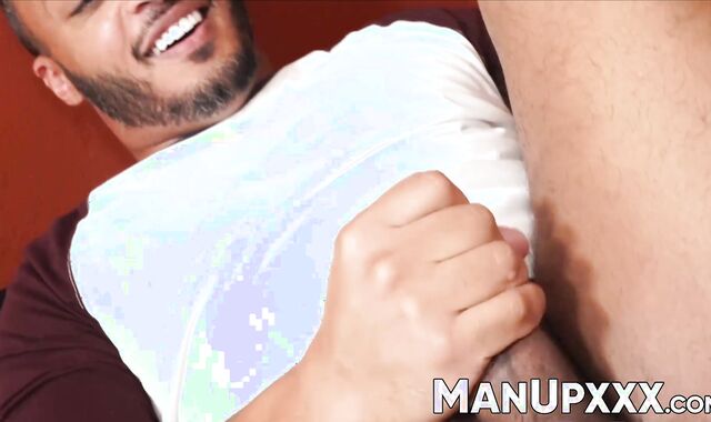 Dillon Diaz is blown and creampied by ripped sex robot Draven Navarro