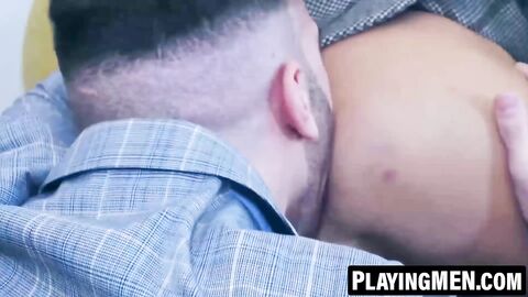 PlayingMen.com - Detective Donato Reyes and Pol Prince's sofa flip flop fucking