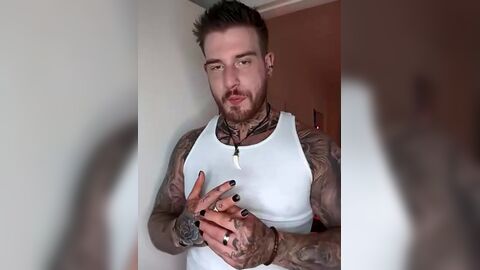 Inked BWC Hairy man Wanks Off In The Douche