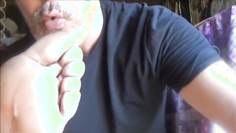 Gay Amateur gipsy stinky feet workship (no sex) - Fresh HD Scene