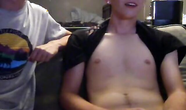 Gay Oral First time blowjob try and kissing - Fresh HD Scene