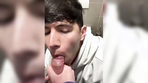 Gay Oral Cutie Public Toilet BJ & Cum Swallowing - Fresh HD Scene