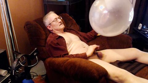 Balloonbanger 61) Daddy deep blowing Up 17inch Balloon, Wank, love juices And Pop!