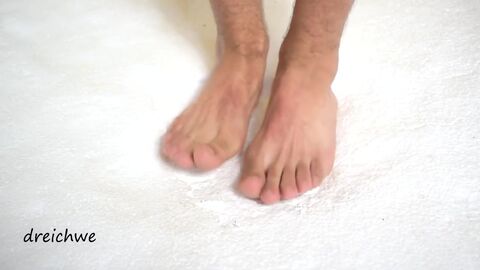 Large Soles of Guy