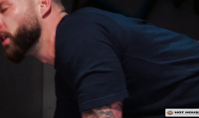 Super-Steamy Mansion - Tearing Up in tandem with ginormous cub