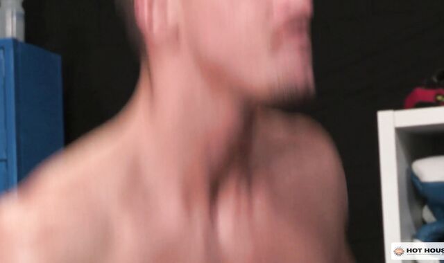 HotHouse.com: Real boning and dark-hued bodybuilder