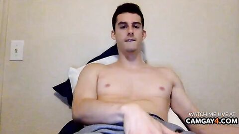 bulky guy Displaying His nipps And jock In web camera