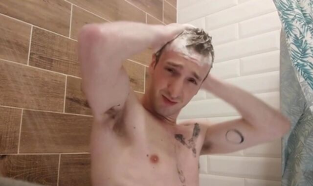 Activeduty: Tatted JV Marx pop-shot