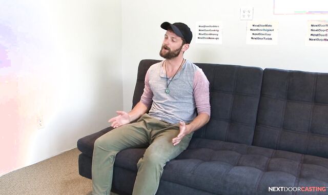 NextDoorCasting: Solo muscly Andre euro black-haired playthings