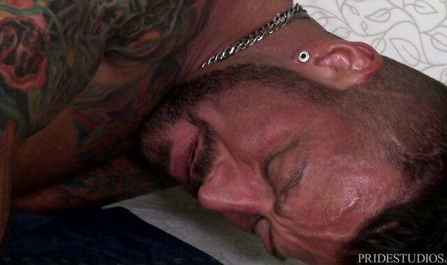 MenOver30.com: Fantasy nailing with piercing caucasian gay