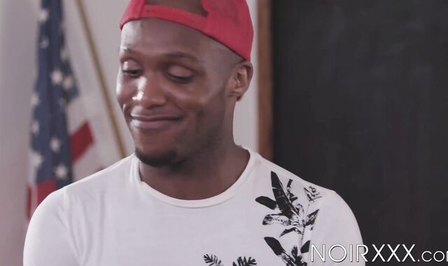 Barebacked black stud begs to get blasted with cum