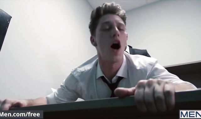 Men com - Office boy gets ass fucked by boss - Paul Canon, Kit Cohen