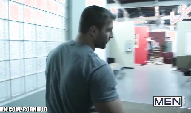 The New Exclusive - MEN.COM