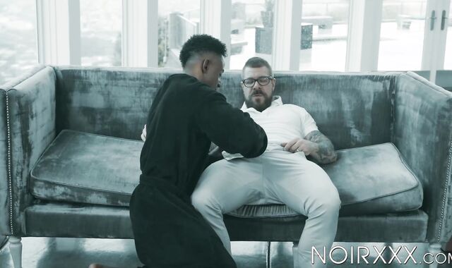 Inked hunk Rocco Steele missionary fucked adorable jock