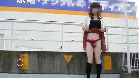 Japanese Crossdresser Outdoor Flashing.