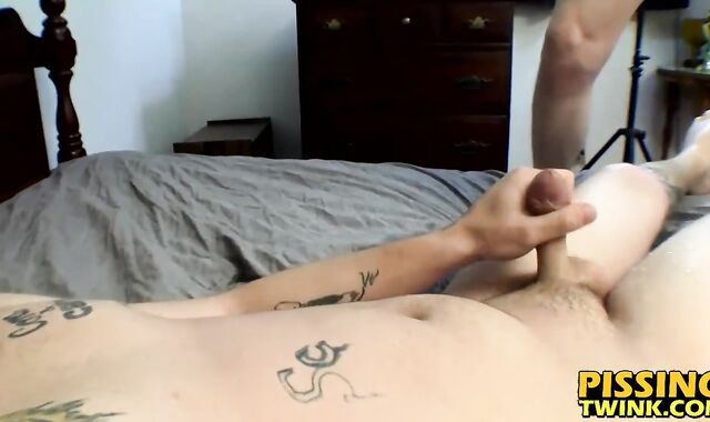 Drac drills bottom twink Brian Strowkes from behind