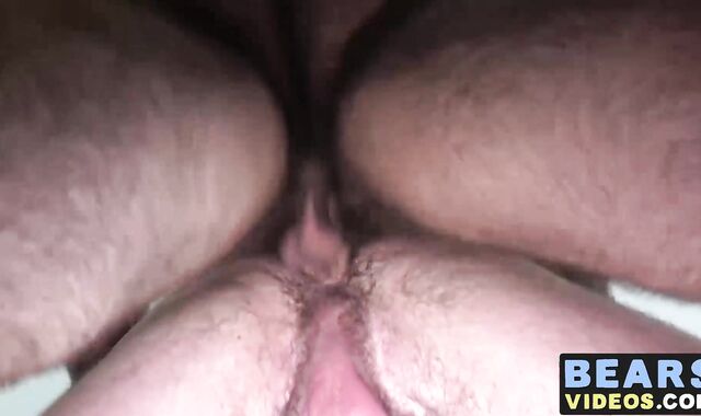 Muscular homo Atlas Grant fucking some tight ass