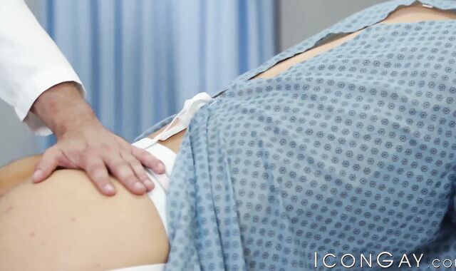 Hospital raw threesome pounding with a fingered patient