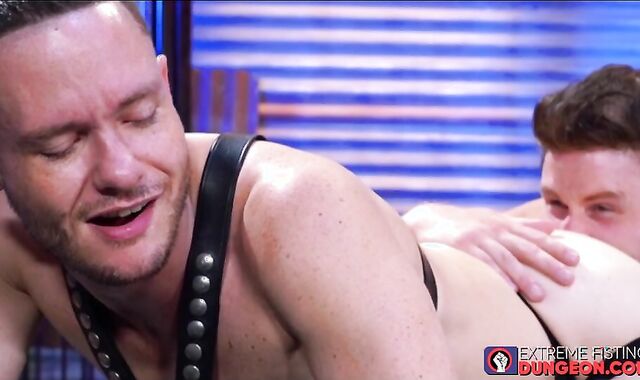 Fist fucking after blowjobs and doggy style for muscular men