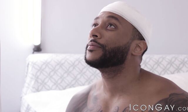 Black stud Jaxx Maxim pounds his doctor Michael Roman