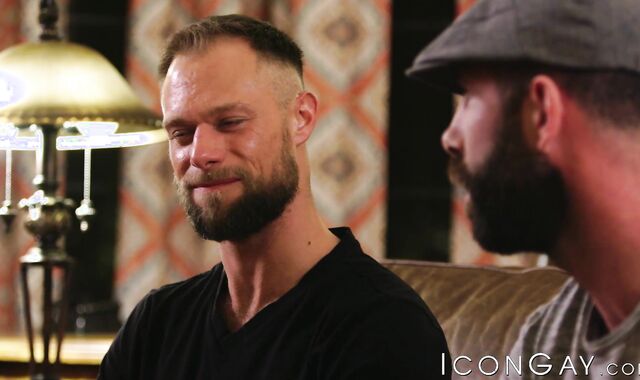 Hairy stud Zayne Roman fed cum after barebacking muscle hunk