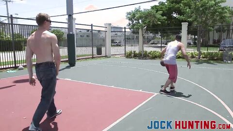 Horny jocks butt banging after some one on one basketball
