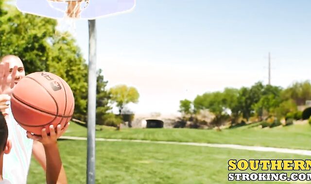 Latino gay Ari and Antonio sucking big cock and bareback