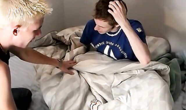 Feet worshiping twinks go freaky in the bathtub and bed