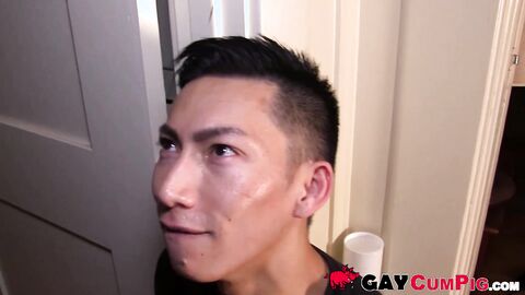 Oriental homosexual smeared with jizz after deepthroat