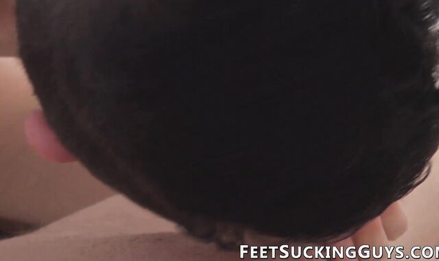 Young feet worshiper pounding boyfriends tight ass