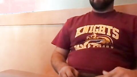 Bearded Bro Public Jerk Off in A Coffee Shop