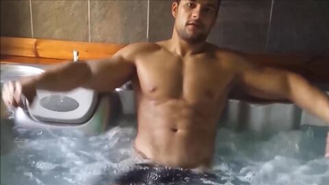 Steamy Fighter Raul Jacuzzi Flexing