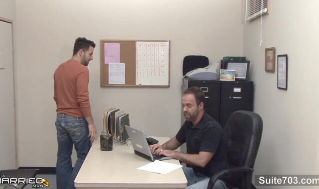 Married twunk gets smashed And came