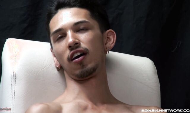 GayAsianNetwork - Rave Hardick wanks with yam-sized electro-hitachi