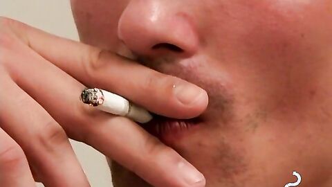 Oral and smoking amusement offered by Twink to a hot dude