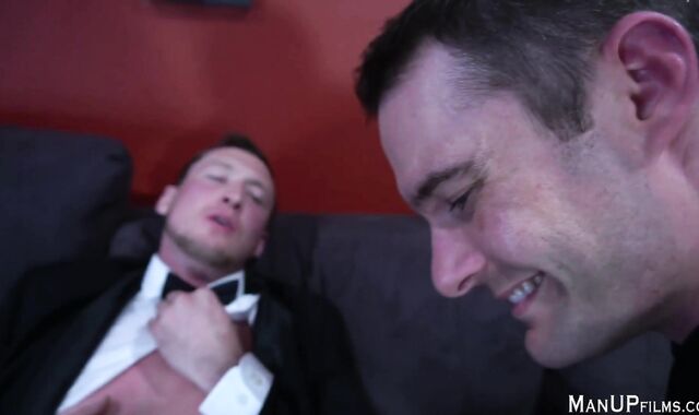 ManUpFilms: Muscle homosexual Cameron Kincade needs rough pummeling