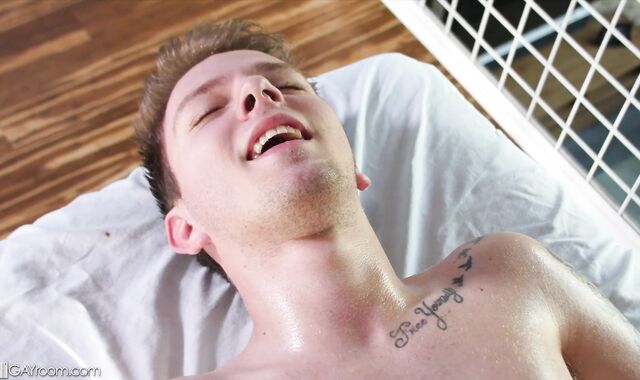 GayRoom: Ideal Aiden Ward cravings for rigid poking