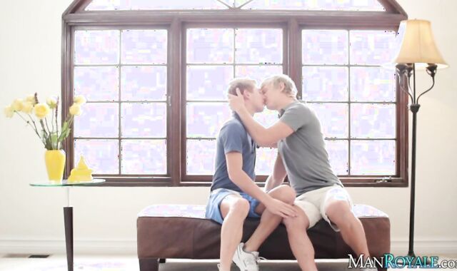GayRoom - Alex Waters got boned