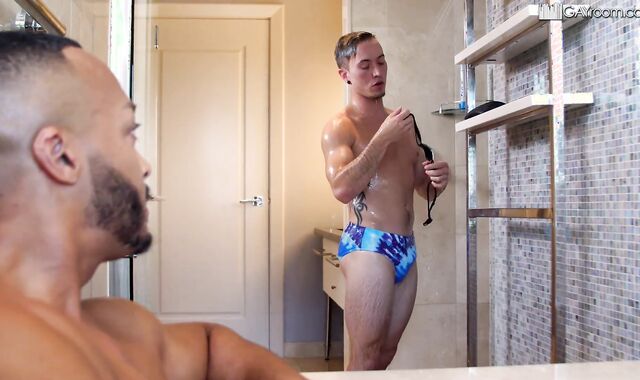 GayRoom: Tyler Slater & Dillon Diaz leans over in shower