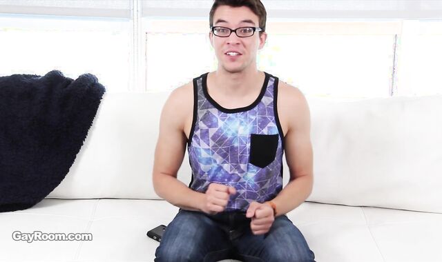GayRoom: Colton Casey poked tough