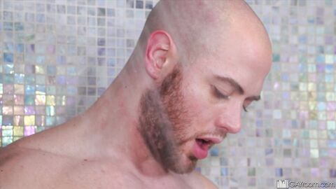 GayRoom: Sloppy humping with Brendan Phillips