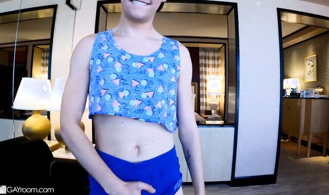 GayRoom - Darron Bluu pummeled rock rock hard in park