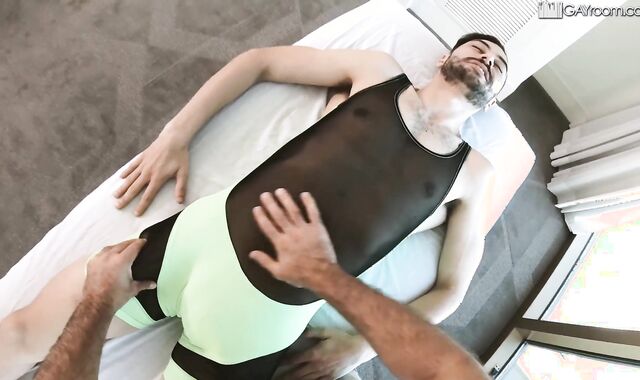 GayRoom - Blake Houston & Jax Atwell massage