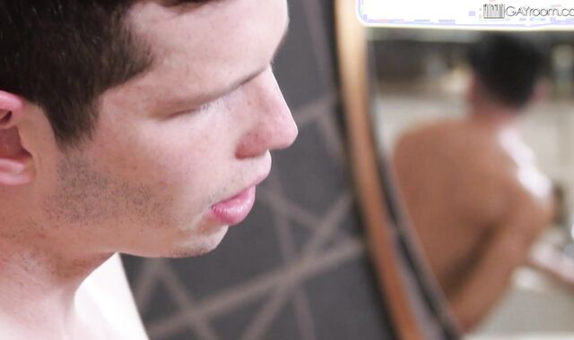 GayRoom: Ethan Slade and Benn Heights goes super-naughty on rock hard-on