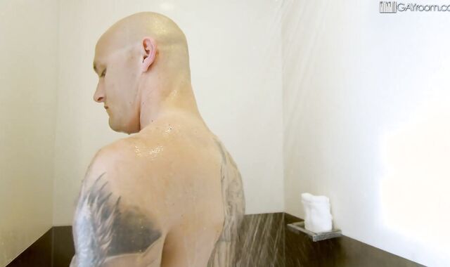 GayRoom: Marcus Tresor & Trevor Laster got torn up rock-hard