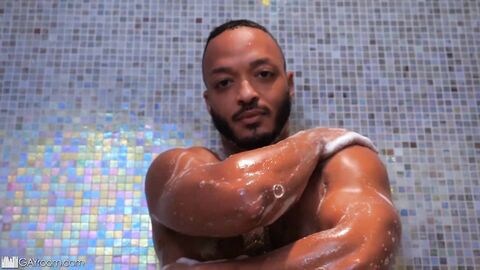 GayRoom: Josh Cannon & Dillon Diaz hidden cam drilled rock-hard in bathtub